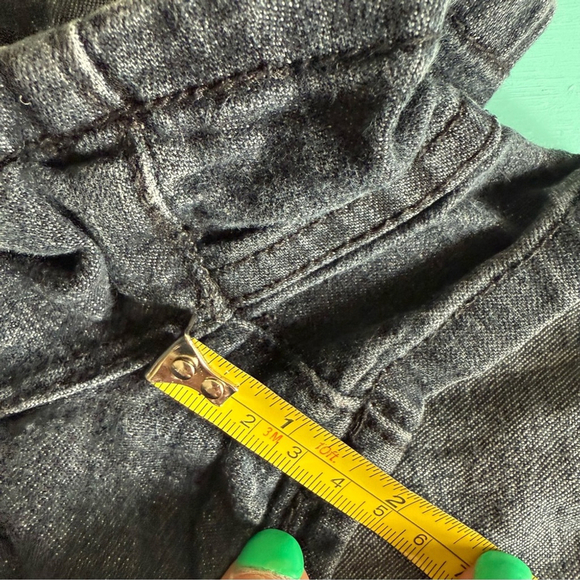 Forever 21 Black Jean Shorts Classic Style 26 - Picture 5 of 6